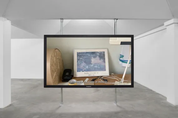 Eremit im Baum, 2025. Video with audio, 20 min. Foto: Brian Kure