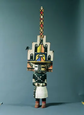 Kachina (frugtbarhedsdukke), Hemis Kachina, sandsynligvis fra mellem 1900 og 1930, højde 119 cm.