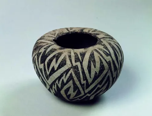 Krukke, ca. 1000-1100, stammer sandsynligvis fra Wingate Ruin, nord for Zuni National Forest, højde 13,5 cm