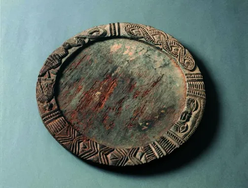 Ifa-spådomsbakke i træ, diameter ca. 38 cm., Nigeria