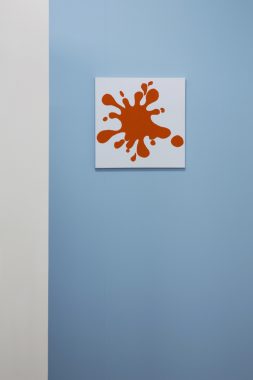 Paint Blob Prop, 2014. Maling, kanvas. 40 x 40 cm. Foto: Søren Aagaard
