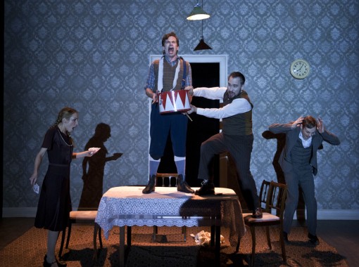 Bliktrommen, 2012, Betty Nansen teateret, foto: Natascha Thiara Rydvald