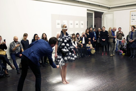 My Weight In Salt Transformed Into Cut Piece, 2013. Den Frie. Foto: Torben Zenth
