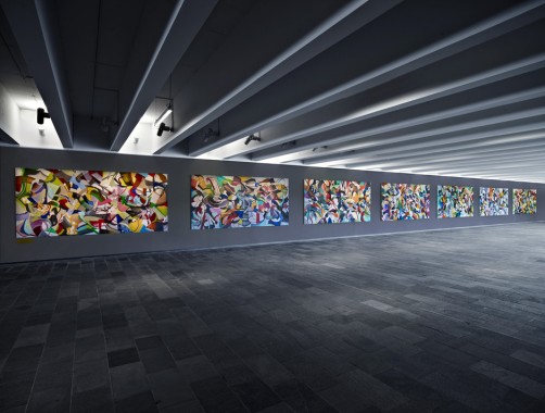 Seven Magic Moles, 2013, olie på lærred, 7 sektioner, hver 165x350 cm, DTU, Lyngby (skænket af Ny Carlsbergfondet), foto: Claudi Thyrrestrup