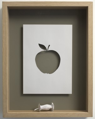 The Core of Everything III, 2008, 47,5x37x7 cm, syrefrit A4 115 grams papir, akryl maling og egetræsramme, foto: Adam Reich