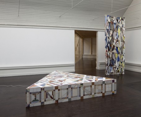 Used in Denmark, 2011, træ, kakler, beton, gulvvarmer, 300 x 300 x 300 x 50 cm. + Column Of Constellations, 2011, amerikansk møbelstof, 350 x 150 cm, foto: Anders Sune Berg