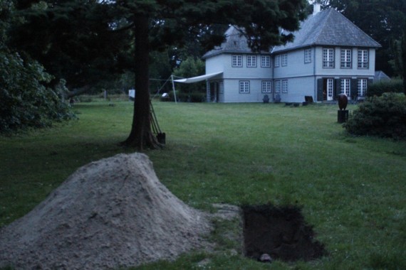 Watching The Night, 2015. Munkeruphus. Foto: Therese Maria Gram