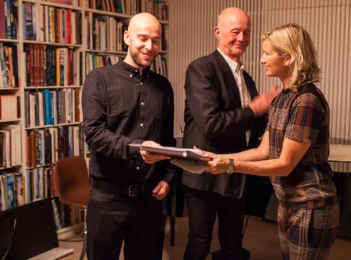 Theis Wendt modtager pris - Foto: Juri Krasilnikoff