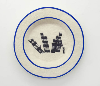 The Day After, 2012, filt, og polystyren, h: 9 cm diameter: 73 cm